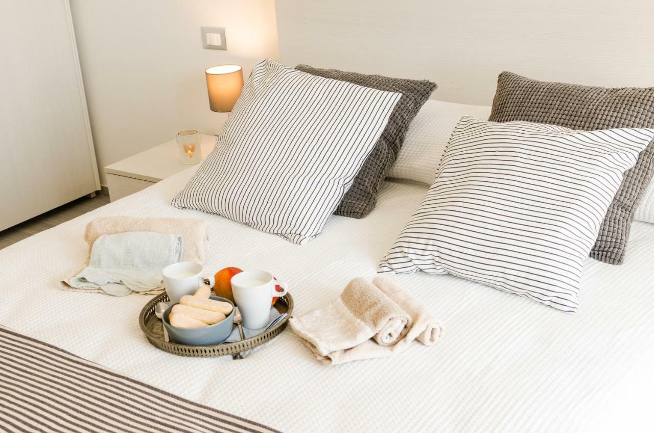 Fco Luxury Apartments Fiumicino Kültér fotó