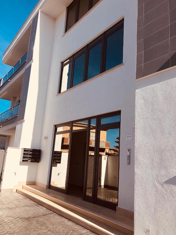 Fco Luxury Apartments Fiumicino Kültér fotó